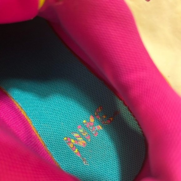 Air Max 90 “Volt Fire Pink” Green Strike/Multi colored - Picture 4 of 9